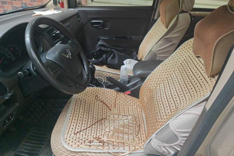 Used Wuling Rongguang V 2016 1.5L Standard Version Left Front Seat