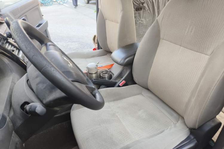 Used Wuling Rongguang V 2016 1.5L Standard Version Left Front Seat