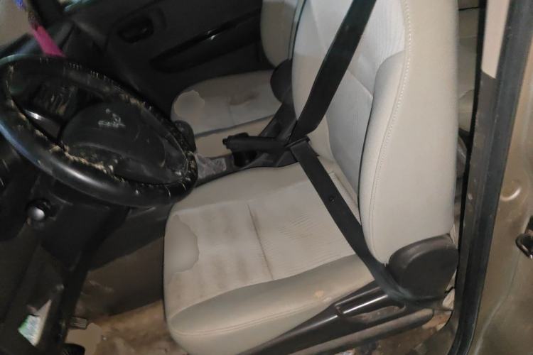 Used Wuling Rongguang V 2016 1.5L Standard Version Left Front Seat