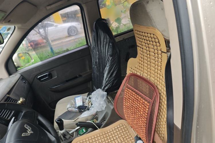 Used Wuling Rongguang V 2016 1.5L Standard Version Left Front Seat