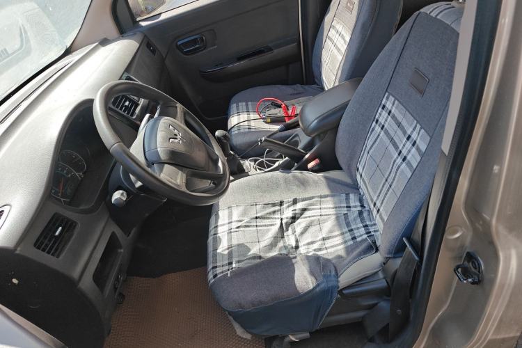 Used Wuling Rongguang V 2016 1.5L Standard Version Left Front Seat