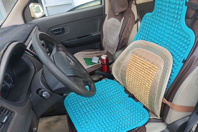 Used Wuling Rongguang V 2016 1.5L Practical Version Non-Power-Assisted Left Front Seat
