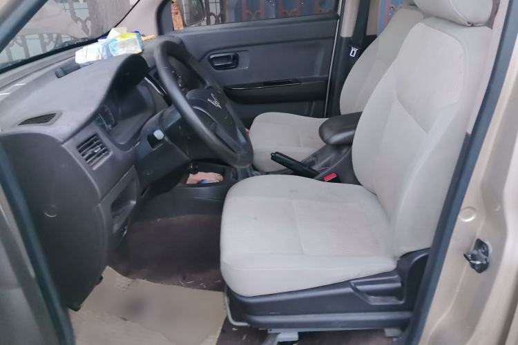 Used Wuling Rongguang V 2016 1.5L Standard Version Left Front Seat