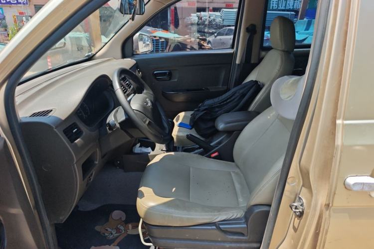 Used Wuling Rongguang V 2016 1.5L Standard Version Left Front Seat