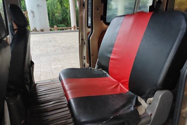 Used Wuling Rongguang V 2016 1.2L Practical Version Left Rear Seat