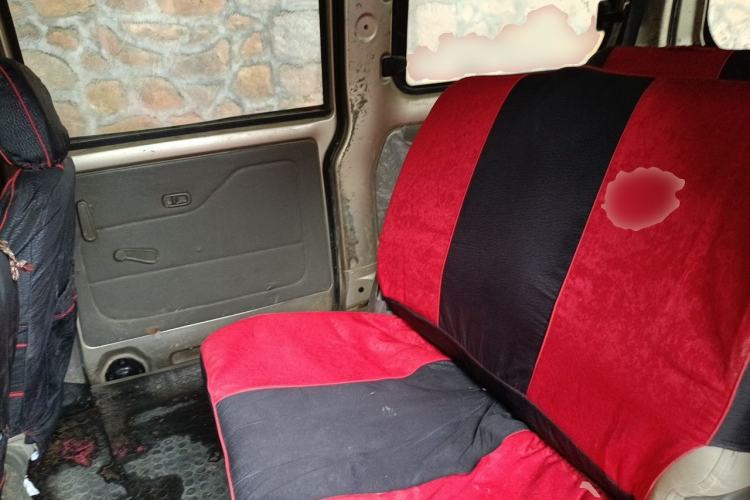 Used Wuling Rongguang V 2016 1.5L Practical Version Left Rear Seat