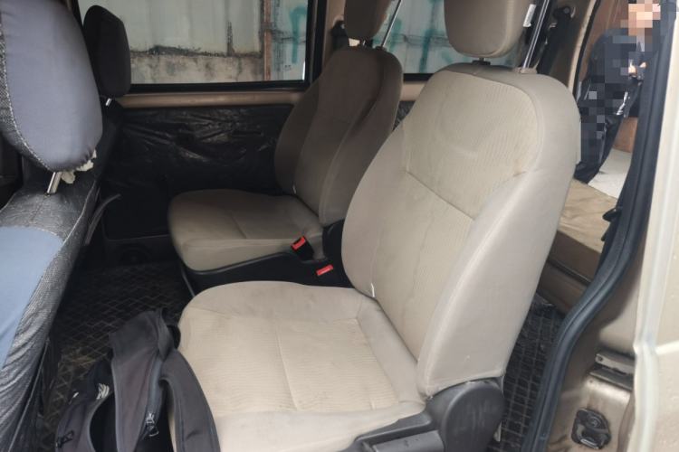 Used Wuling Rongguang V 2016 1.5L Standard Version Left Rear Seat