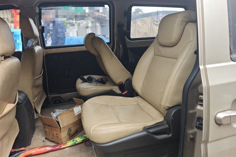 Used Wuling Rongguang V 2016 1.5L Standard Version Left Rear Seat