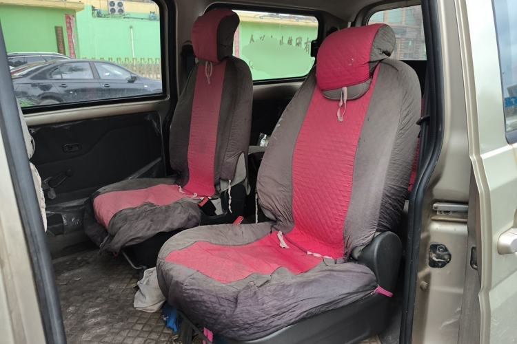 Used Wuling Rongguang V 2016 1.5L Standard Version Left Rear Seat