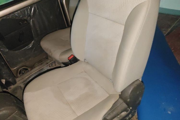 Used Wuling Rongguang V 2016 1.5L Standard Version Left Rear Seat