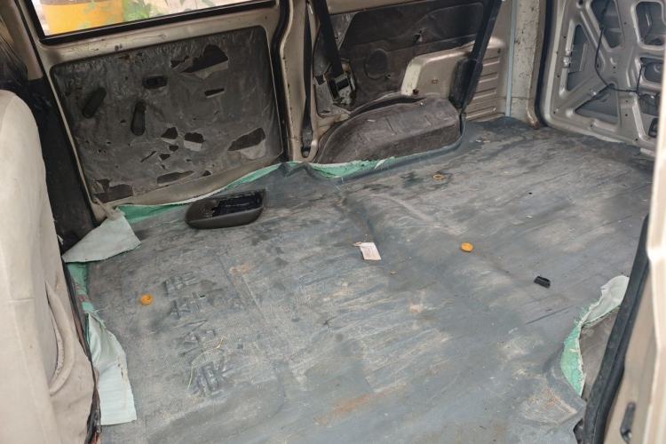 Used Wuling Rongguang V 2016 1.5L Standard Version Left Rear Seat