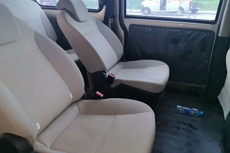 Used Wuling Rongguang V 2016 1.5L Standard Version Left Rear Seat