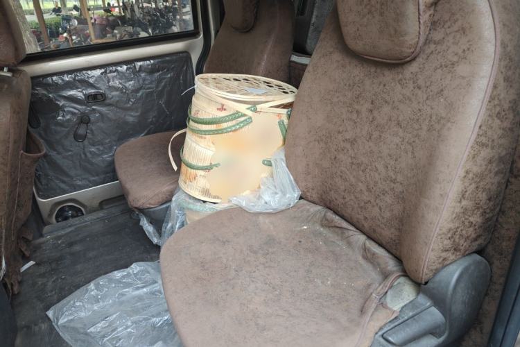 Used Wuling Rongguang V 2016 1.5L Standard Version Left Rear Seat