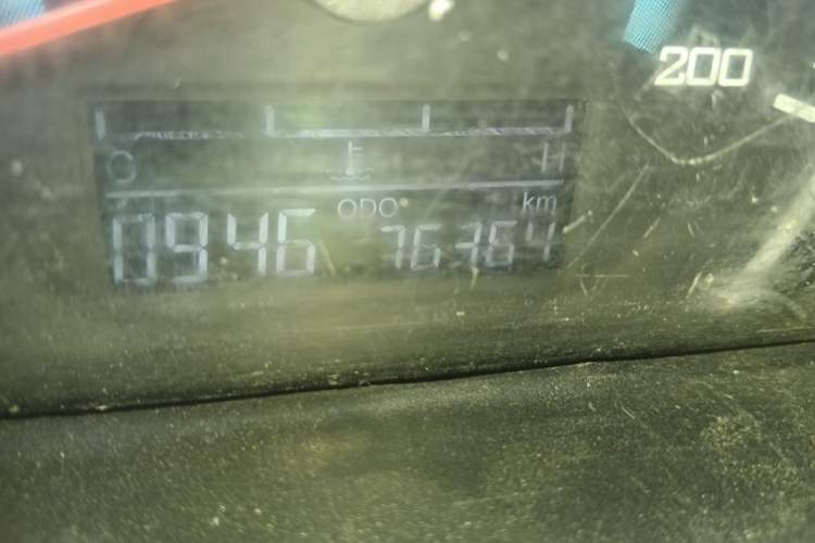 Used Wuling Rongguang V 2016 1.5L Standard Version Odometer Close Up
