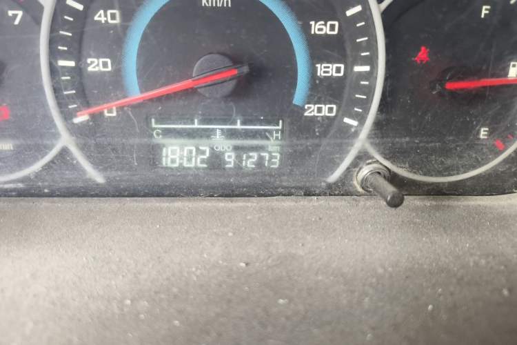 Used Wuling Rongguang V 2016 1.5L Standard Version Odometer Close Up