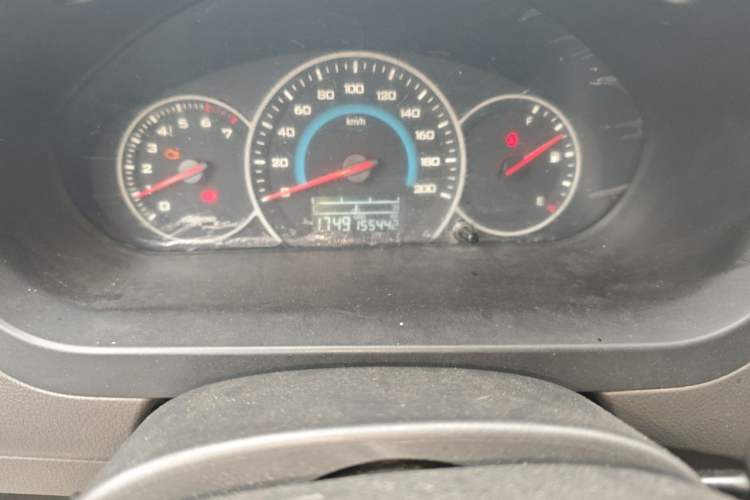 Used Wuling Rongguang V 2016 1.5L Standard Version Odometer Close Up