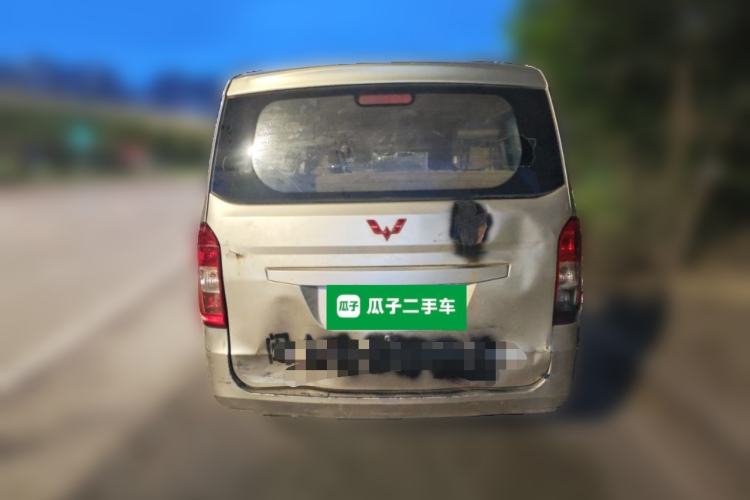 Used Wuling Rongguang V 2016 1.5L Standard Version Rear