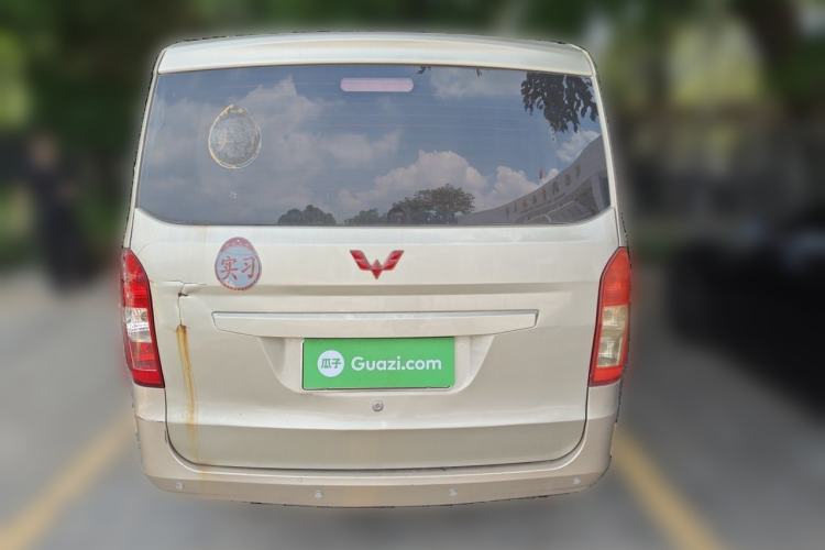 Used Wuling Rongguang V 2016 1.5L Standard Version Rear