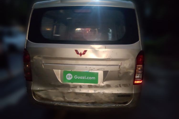 Used Wuling Rongguang V 2016 1.5L Standard Version Rear