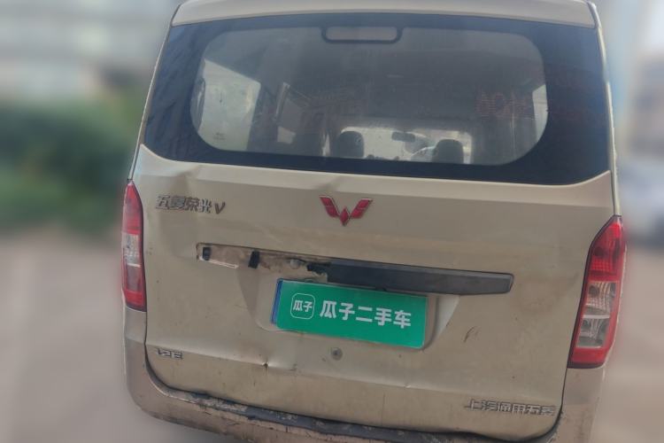 Used Wuling Rongguang V 2016 1.2L Practical Model Non-Power-Assisted Rear
