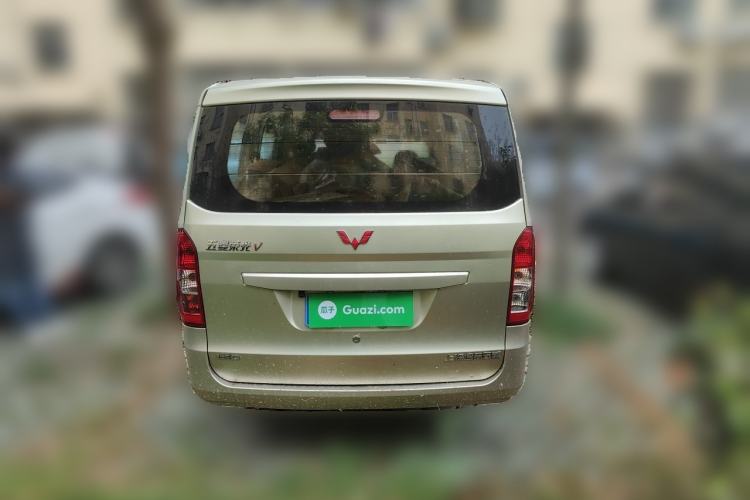 Used Wuling Rongguang V 2016 1.5L Standard Version Rear