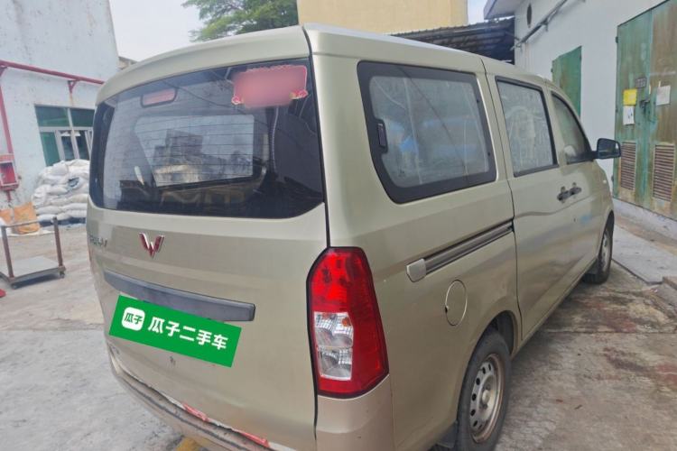 Used Wuling Rongguang V 2016 1.5L Practical Version Non-Power-Assisted Rear Right 45 Deg