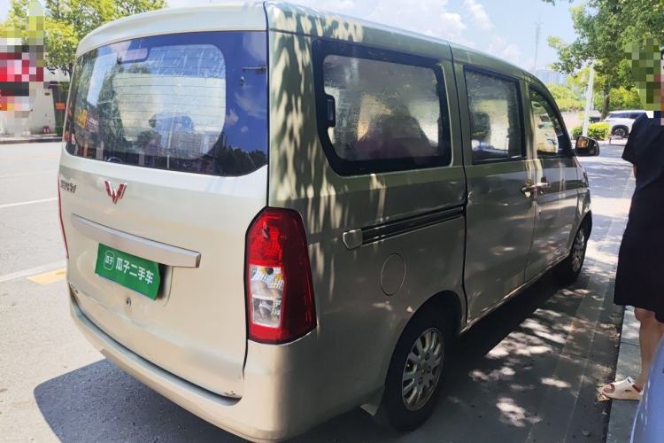 Used Wuling Rongguang V 2016 1.5L Practical Version Non-Power-Assisted Rear Right 45 Deg
