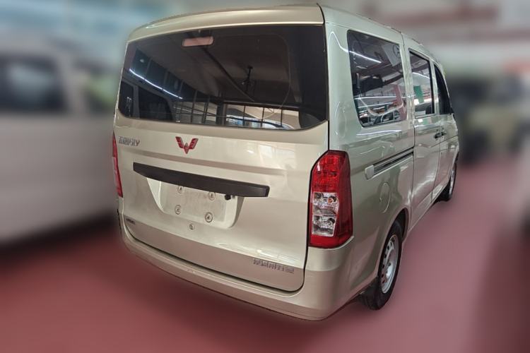 Used Wuling Rongguang V 2016 1.5L Practical Version Rear Right 45 Deg