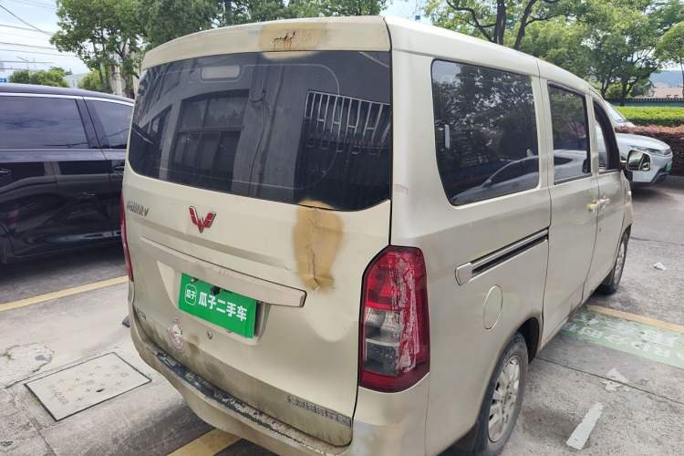 Used Wuling Rongguang V 2016 1.2L Practical Version Rear Right 45 Deg