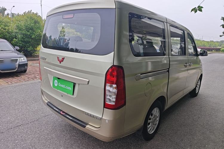Used Wuling Rongguang V 2016 1.2L Standard Version Rear Right 45 Deg