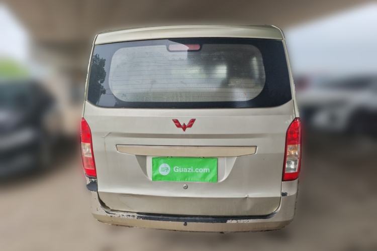 Used Wuling Rongguang V 2016 1.5L Standard Version Rear