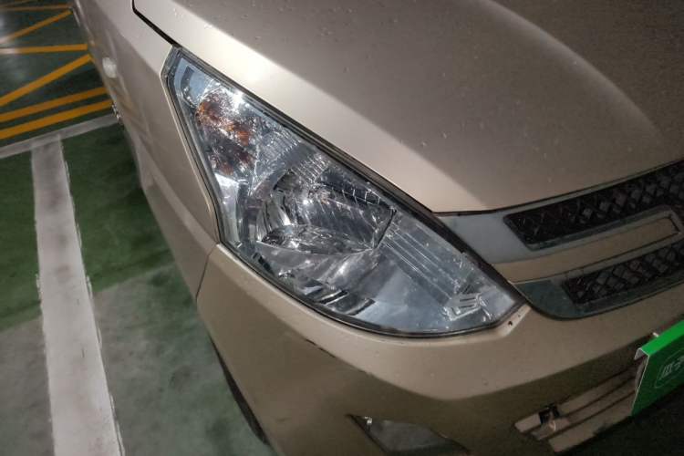 Used Wuling Rongguang V 2016 1.5L Standard Version Right Front Headlight