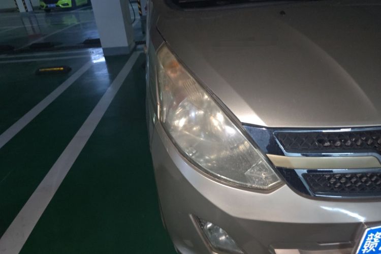 Used Wuling Rongguang V 2016 1.5L Standard Version Right Front Headlight