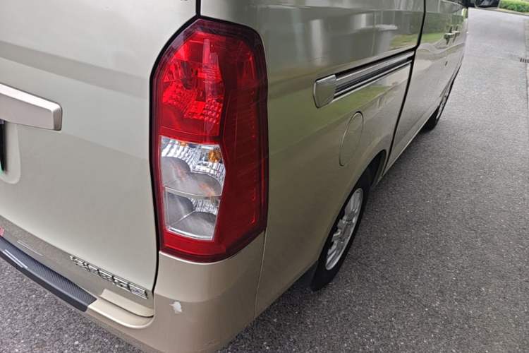 Used Wuling Rongguang V 2016 1.2L Standard Version Right Rear Taillight
