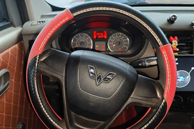Used Wuling Rongguang V 2016 1.2L Practical Version Steering Wheel