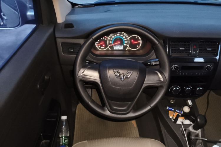 Used Wuling Rongguang V 2016 1.5L Standard Version Steering Wheel