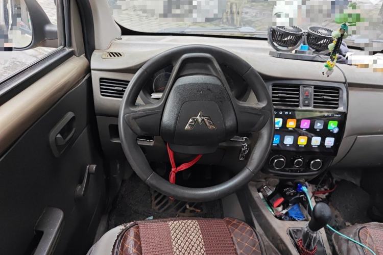Used Wuling Rongguang V 2016 1.5L Practical Version Steering Wheel