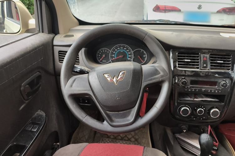 Used Wuling Rongguang V 2016 1.5L Standard Version Steering Wheel