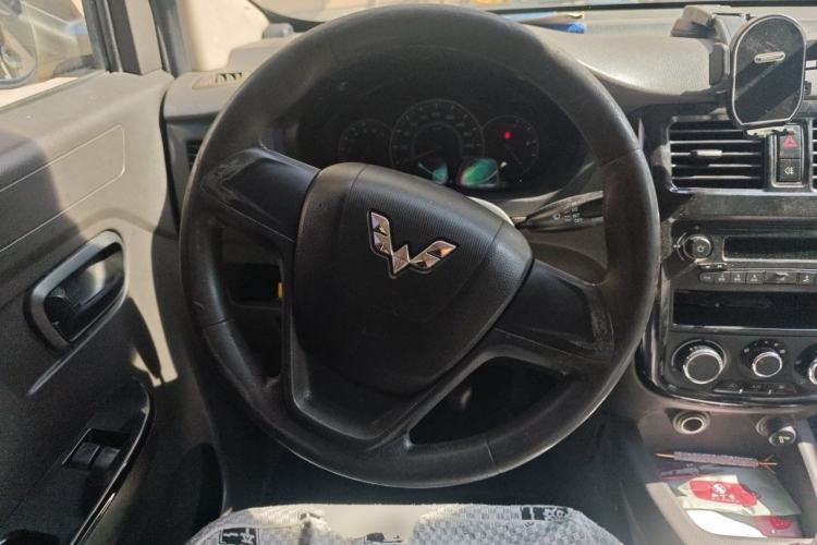 Used Wuling Rongguang V 2016 1.5L Standard Version Steering Wheel