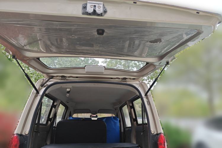 Used Wuling Rongguang V 2016 1.2L Practical Version Trunk