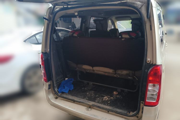 Used Wuling Rongguang V 2016 1.5L Standard Version Trunk