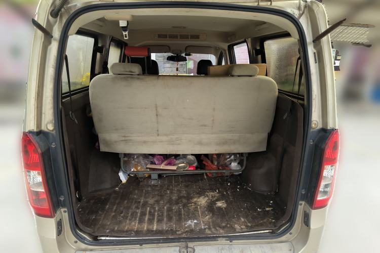 Used Wuling Rongguang V 2016 1.5L Standard Version Trunk