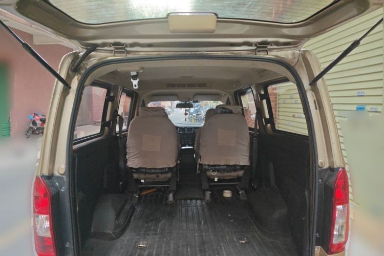 Used Wuling Rongguang V 2016 1.5L Standard Version Trunk