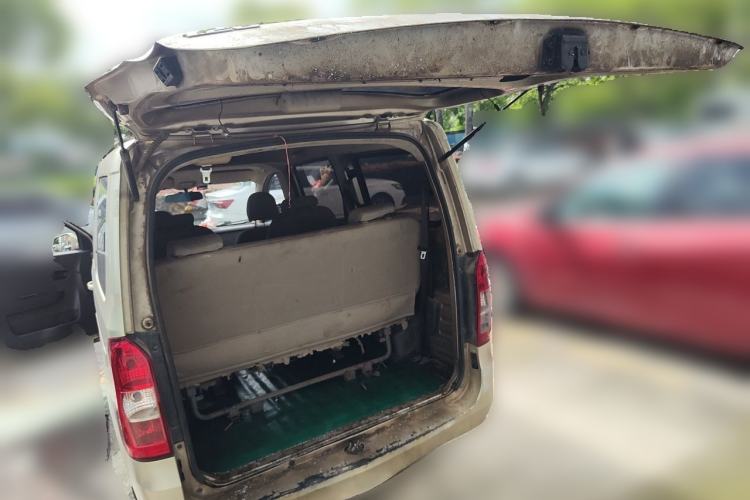 Used Wuling Rongguang V 2016 1.2L Practical Version Trunk