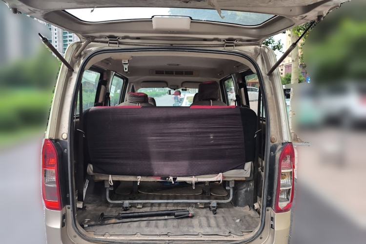 Used Wuling Rongguang V 2016 1.5L Standard Version Trunk