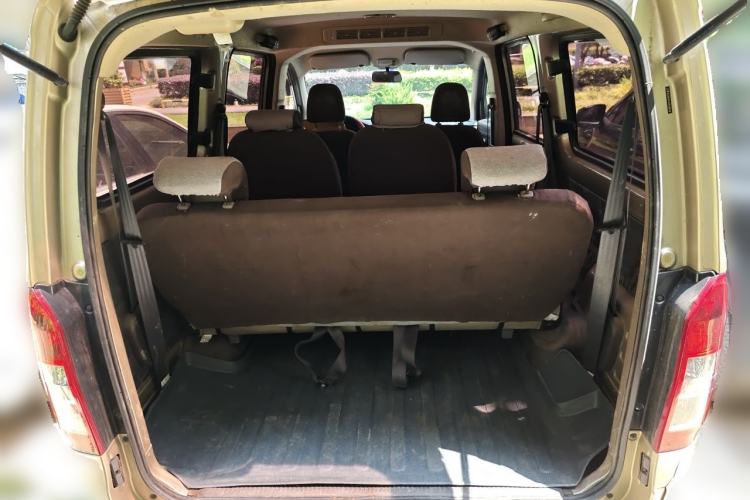 Used Wuling Rongguang V 2016 1.5L Standard Version Trunk