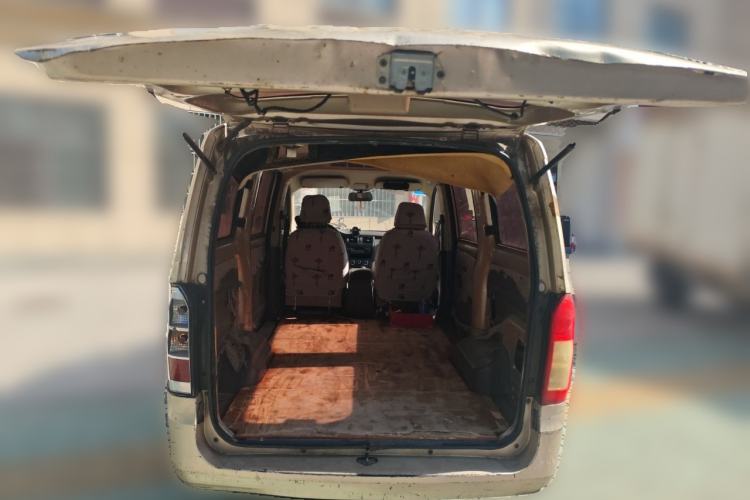 Used Wuling Rongguang V 2016 1.5L Standard Version Trunk