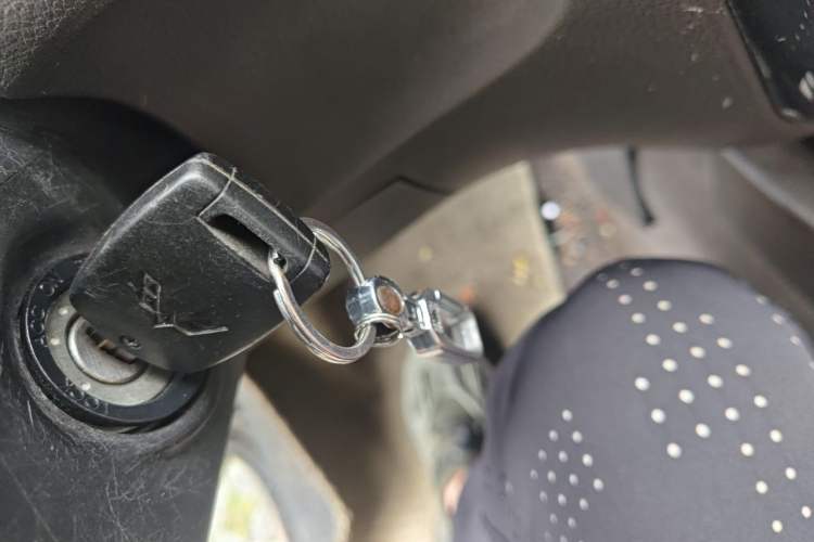 Used Wuling Rongguang V 2016 1.2L Standard Version Vehicle Key