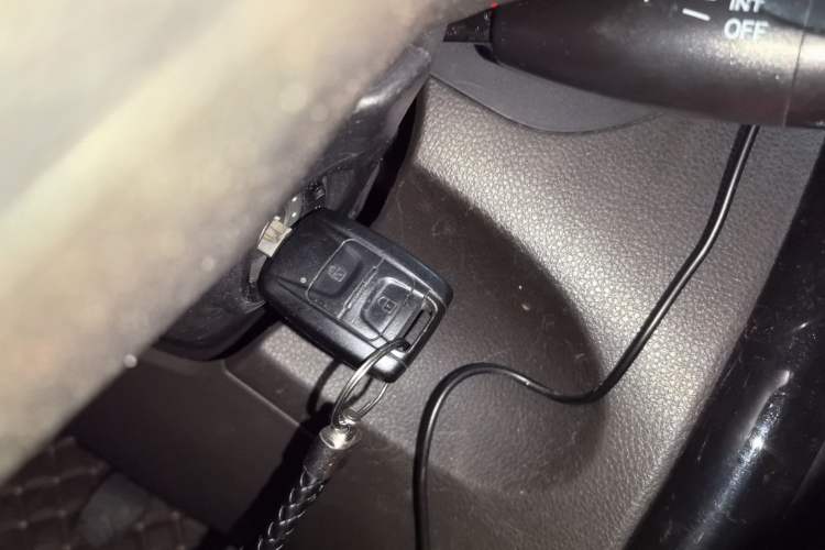 Used Wuling Rongguang V 2016 1.5L Standard Version Vehicle Key