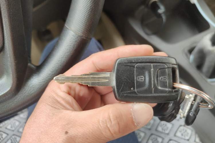 Used Wuling Rongguang V 2016 1.5L Standard Version Vehicle Key
